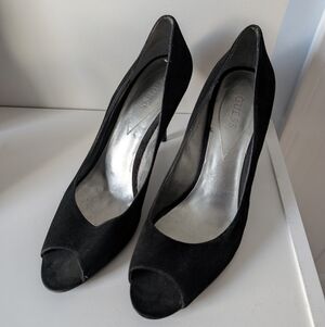 GUESS Black Peep Toe Heels